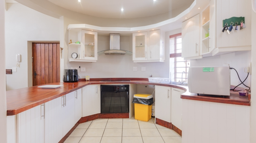 5 Bedroom Property for Sale in Bredasdorp Western Cape